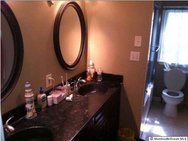 127 Highland Ave - Photo 3 of 5