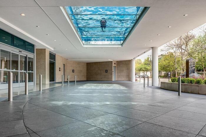 2619 Mckinney Ave #B2 - Photo 6 of 38