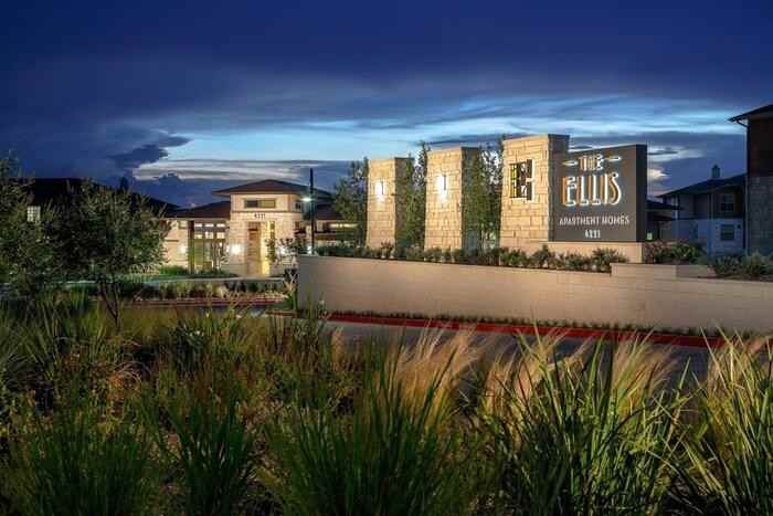 4221 Old Denton Rd #D1 - Photo 3 of 18