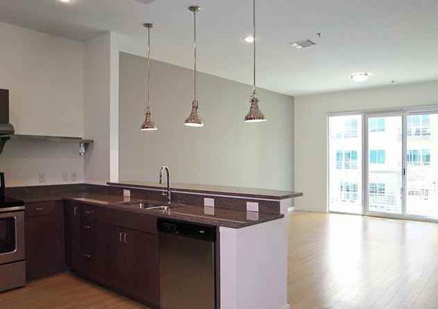 1915 Broadway St #B4 - Photo 4 of 10