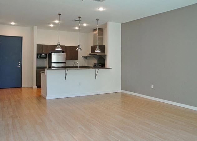 1915 Broadway St #B4 - Photo 5 of 10