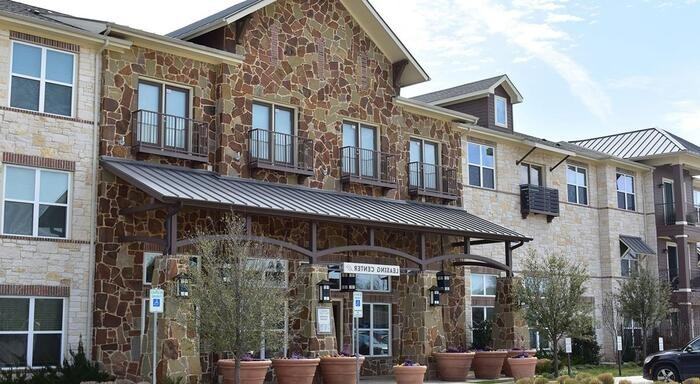 5775 Parkwood Blvd #C3 - Photo 3 of 37