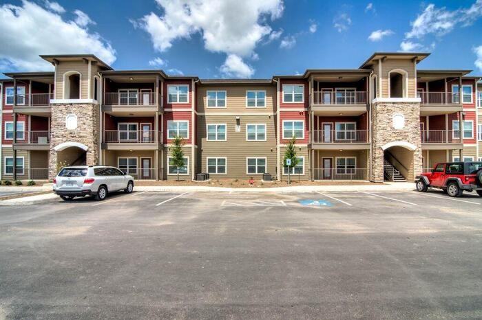 12910 Clubhouse Blvd #B1 - Photo 4 of 23