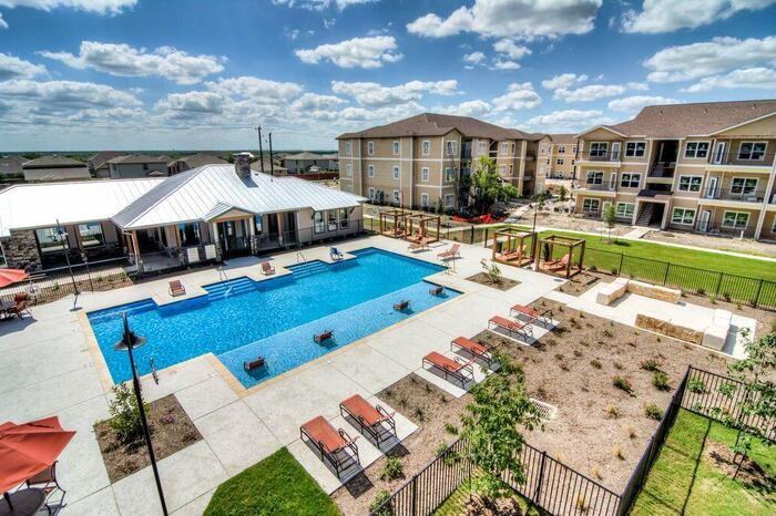 12910 Clubhouse Blvd #B2 - Photo 7 of 24