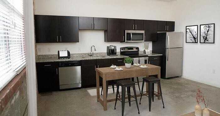 1011 S Frio St #B1 - Photo 7 of 11