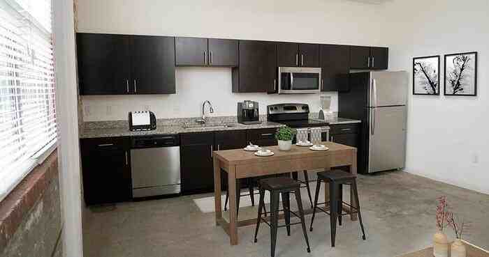 1011 S Frio St #B5 - Photo 7 of 15