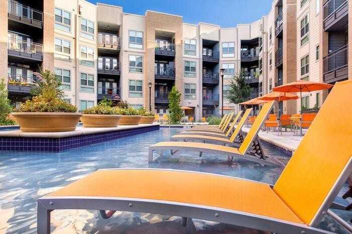 2949 Parkwood Blvd #C5 - Photo 5 of 7