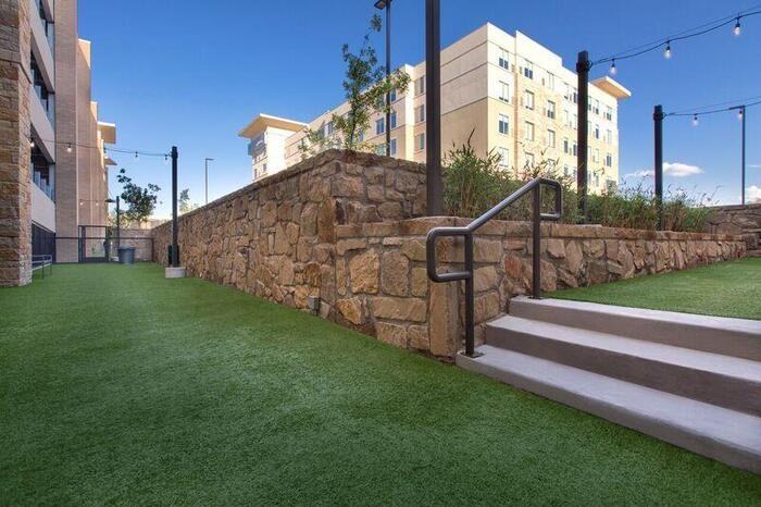 2949 Parkwood Blvd #B1 - Photo 7 of 15