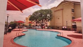 featured image of 1010 Locke St #D1