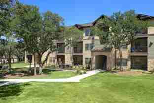 5126 N Loop 1604 E #B1 - Photo 1 of 1