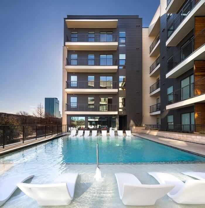 4646 Mckinney Ave #B14 - Photo 3 of 32