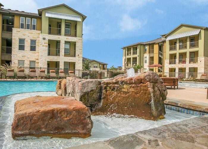 1210 Hunt Ln #C4 - Photo 3 of 19