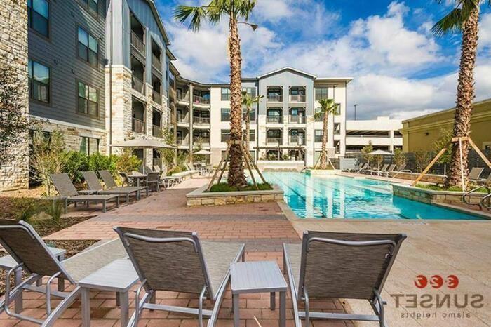 327 W Sunset Rd #C2 - Photo 5 of 35