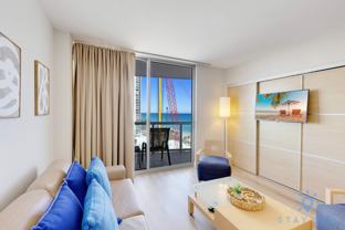 18683 Collins Ave - Photo 1 of 1