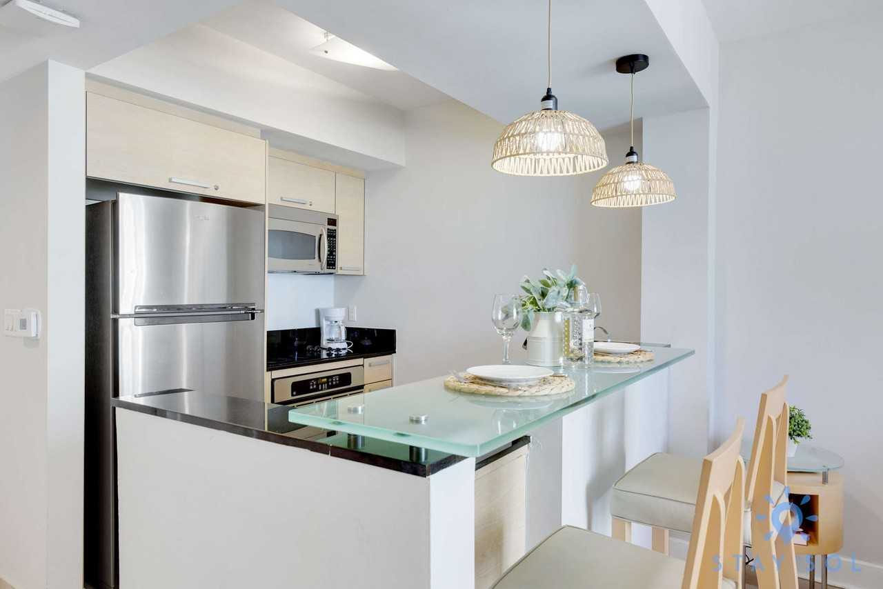 18683 Collins Ave #1227259P - Photo 7 of 24