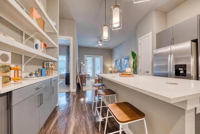 326 S Flores St #C4 - Photo 6 of 14