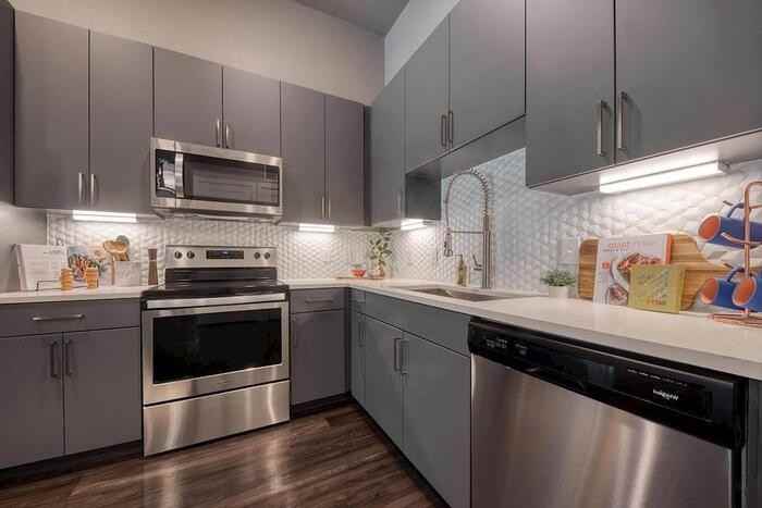 326 S Flores St #B13 - Photo 7 of 23