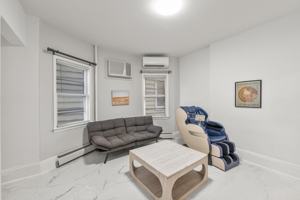 featured image of 16 E 32nd St