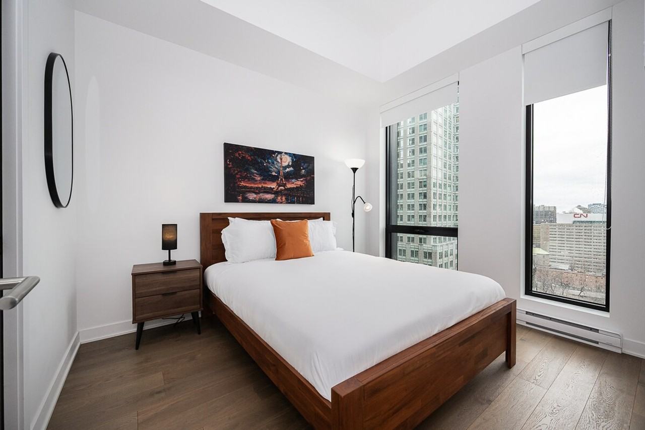 100 Avenue des Canadiens-de-Montréal - Photo 2 of 49