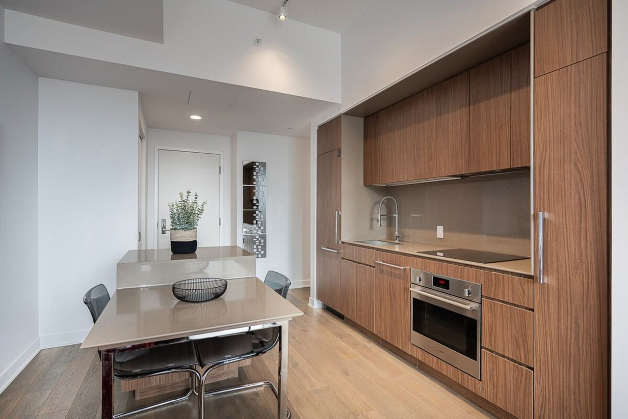 100 Avenue des Canadiens-de-Montréal - Photo 3 of 49