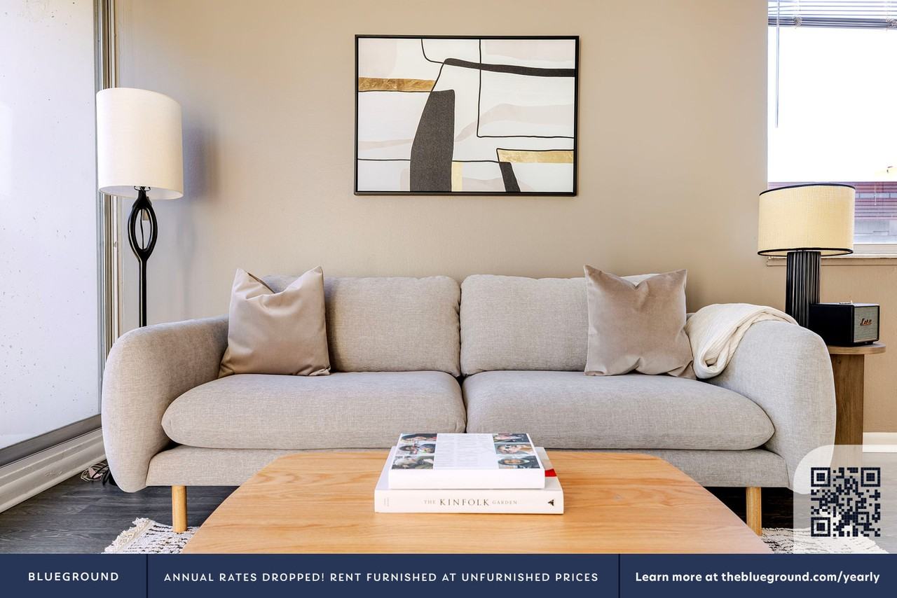 901 S Ashland Ave #1338 - Photo 4 of 37