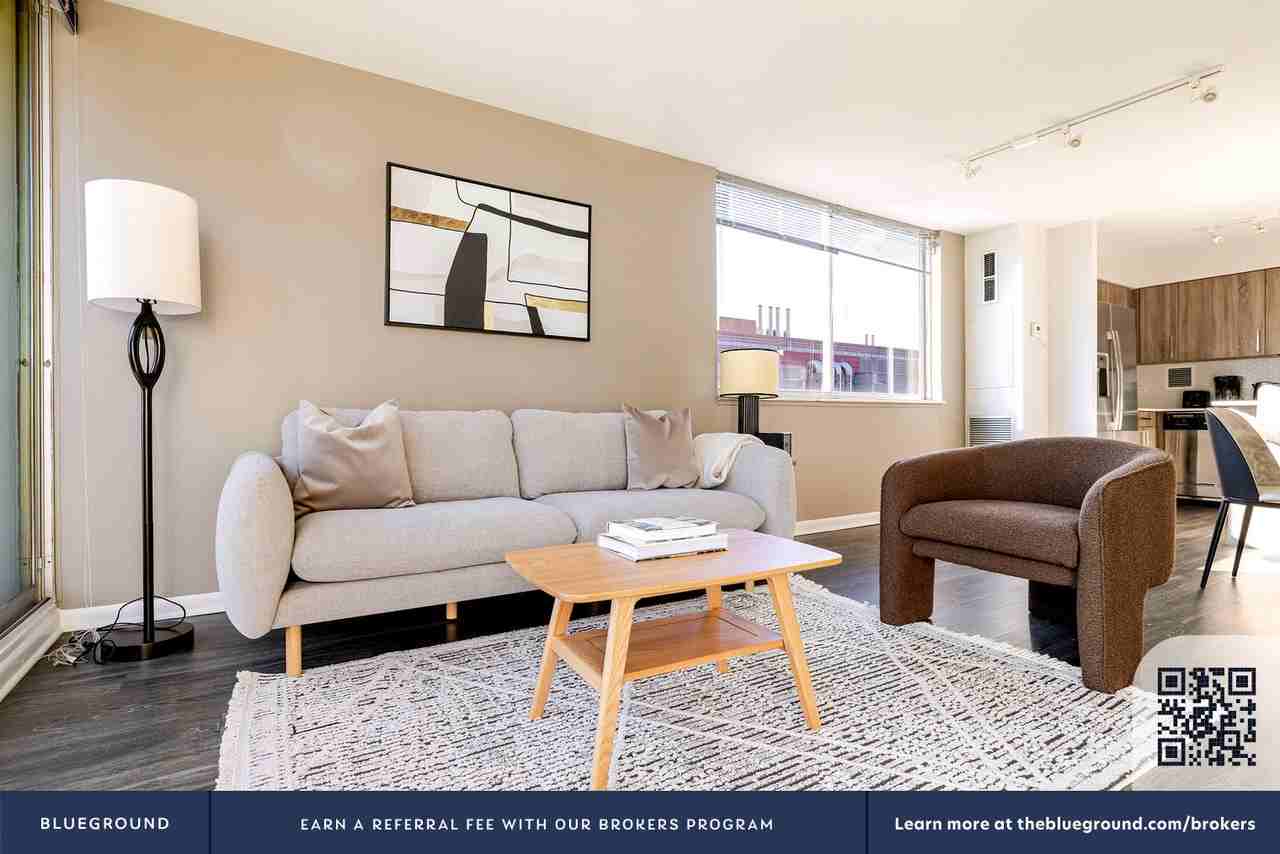 901 S Ashland Ave #1338 - Photo 5 of 37