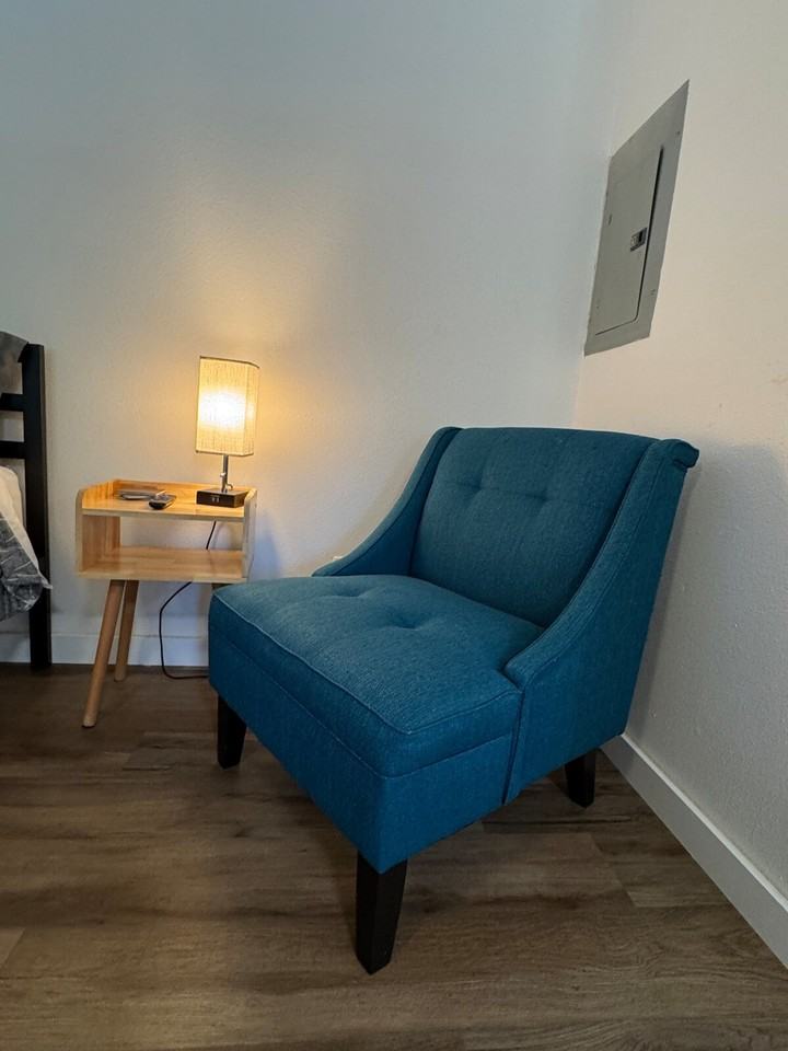 802 S Elm St #1296539P - Photo 2 of 15