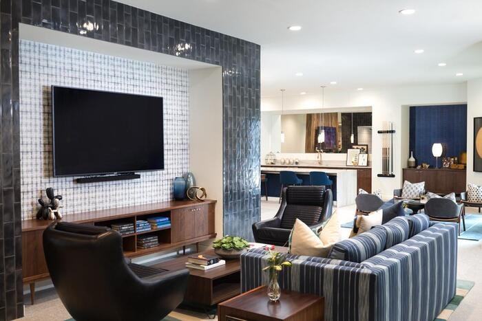 1011 S Main St #A4 - Photo 2 of 32