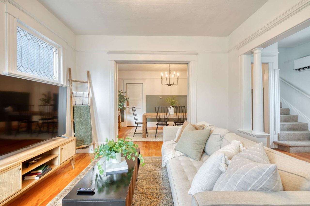 1032 Se 12th Ave #1309849P - Photo 6 of 31