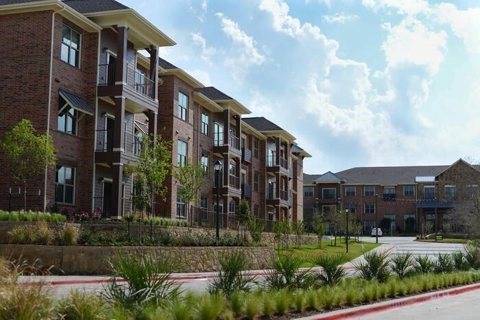 850 Leora Ln #B19 - Photo 2 of 27