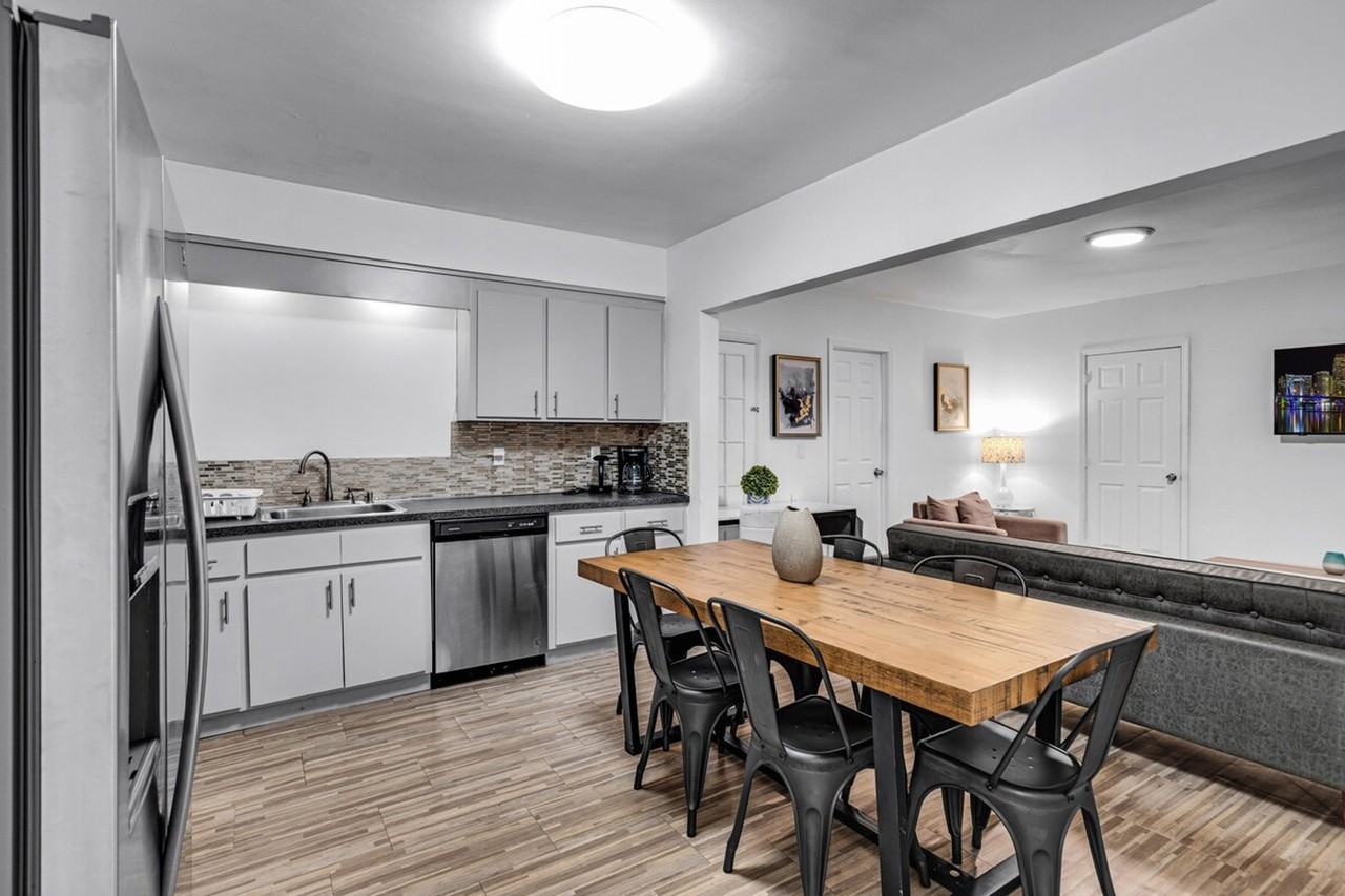 975 Sw 10th St #1323999P - Photo 5 of 24