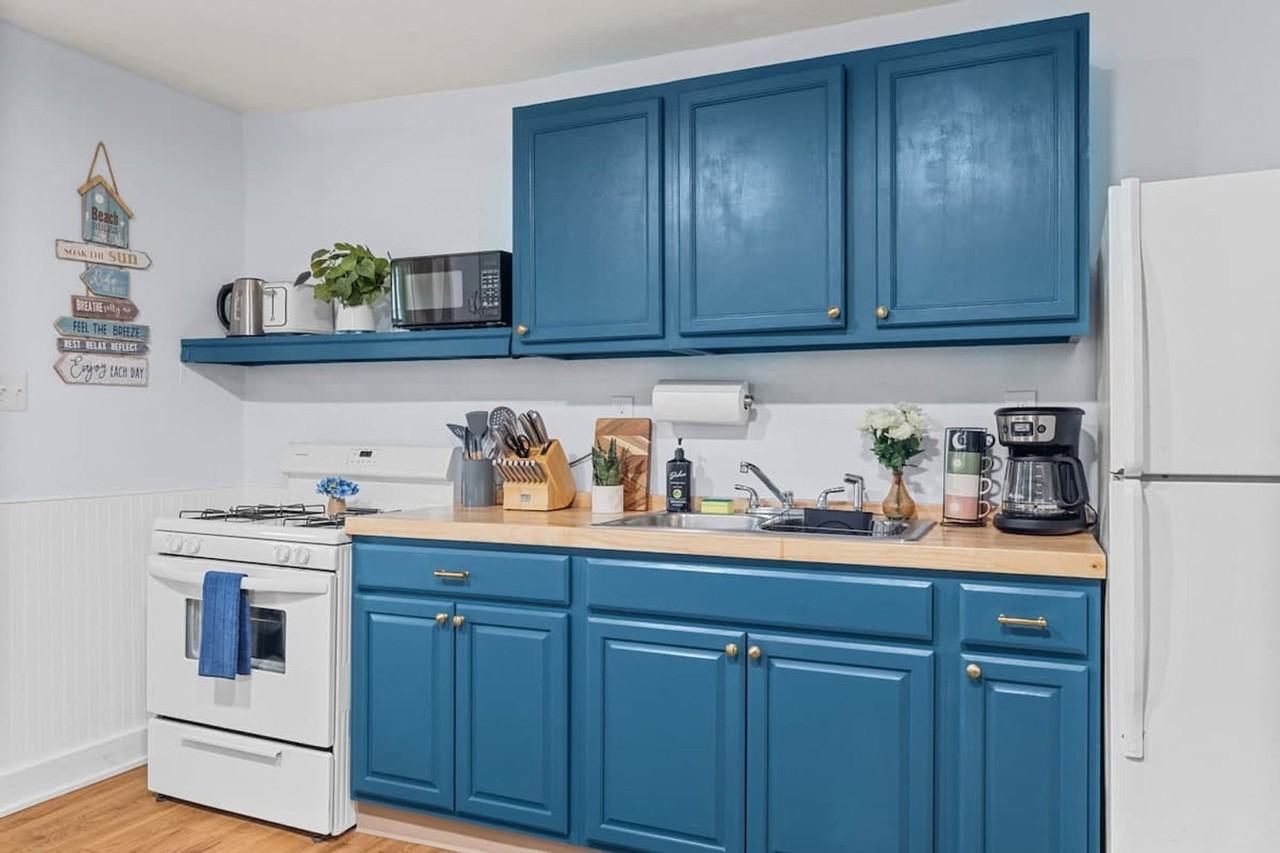 1427 West Ocean View Avenue - Photo 5 of 13