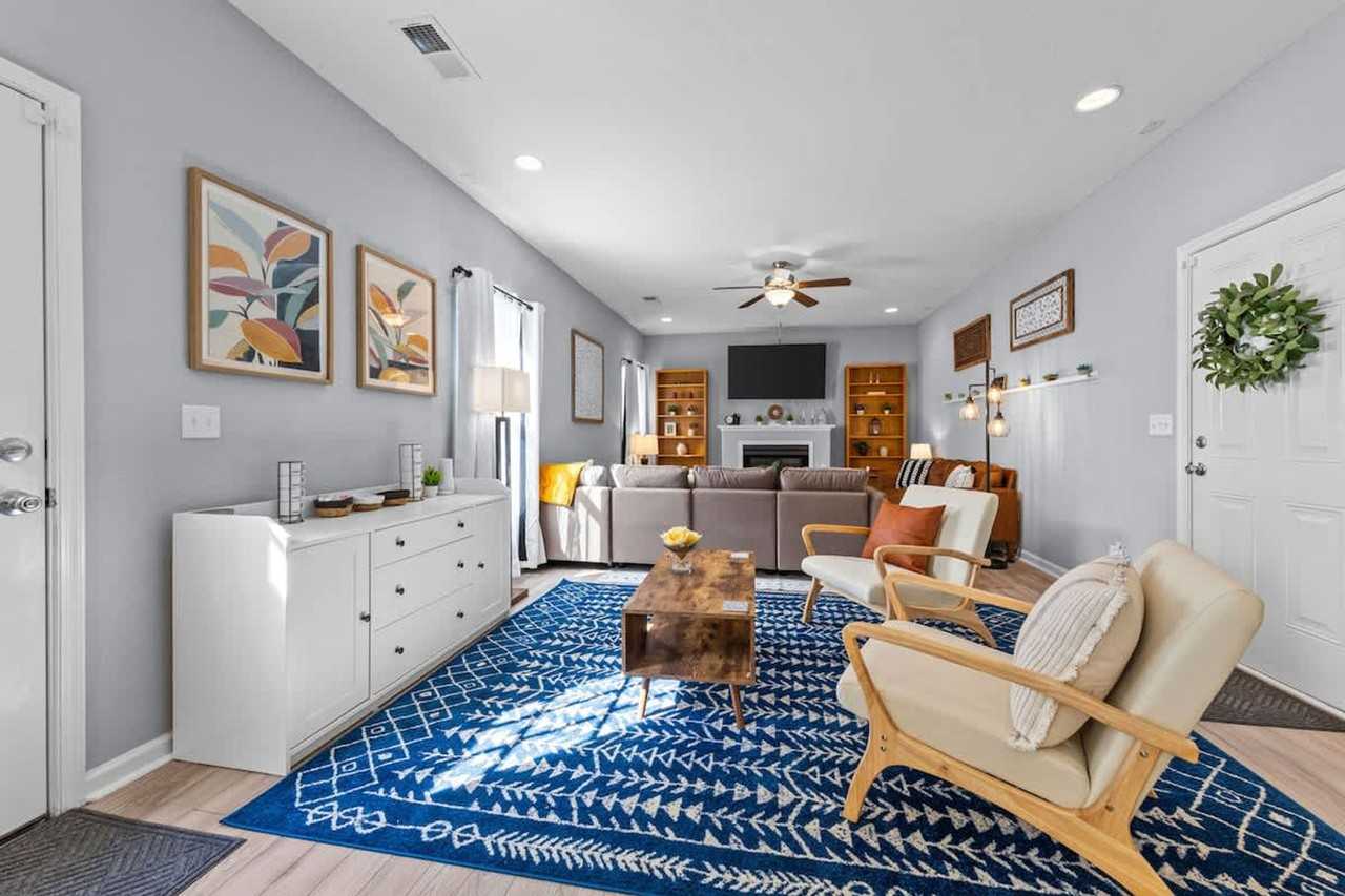 5021 Woolsey St #1328011P - Photo 2 of 32