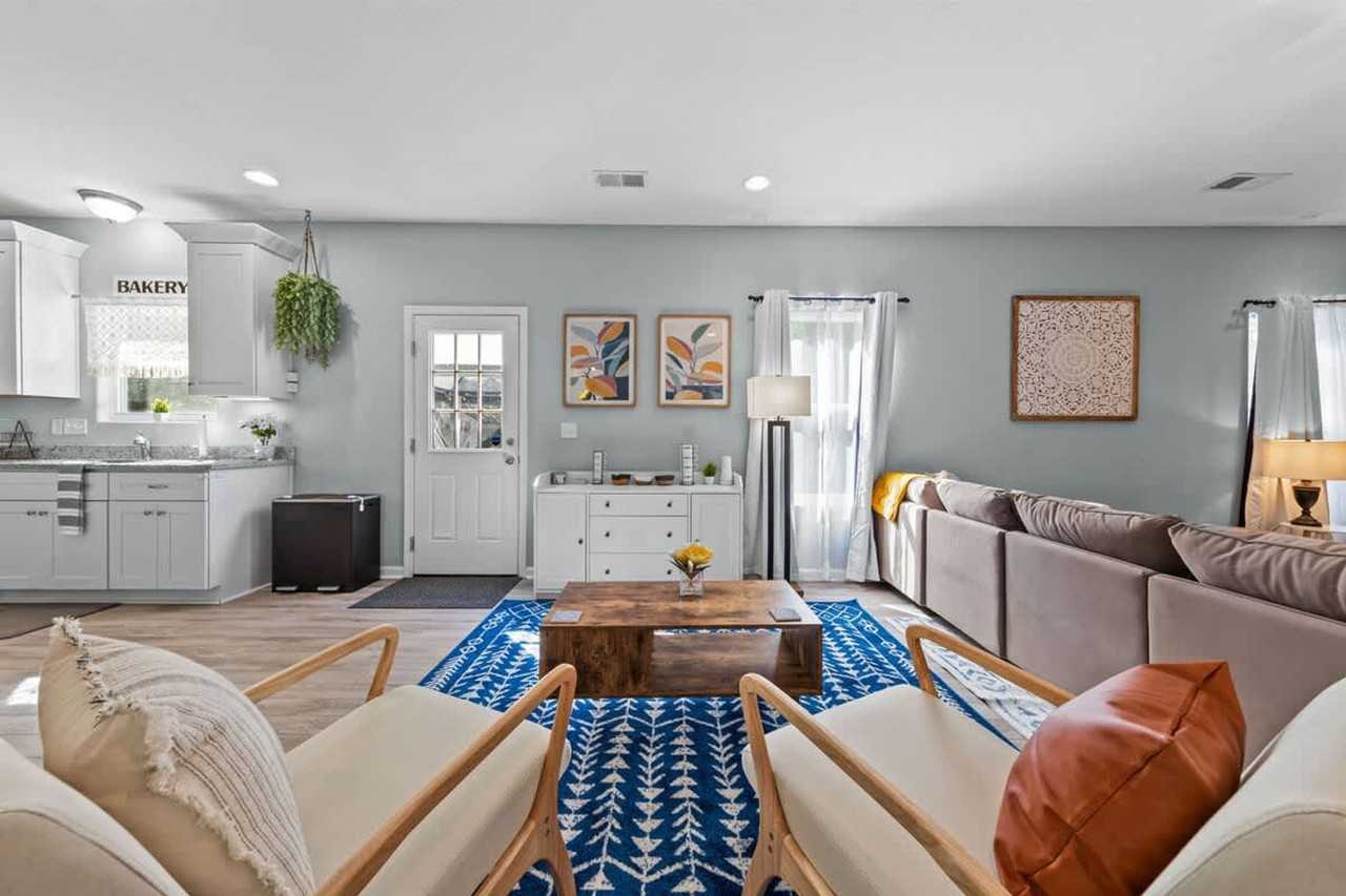 5021 Woolsey St #1328011P - Photo 5 of 32