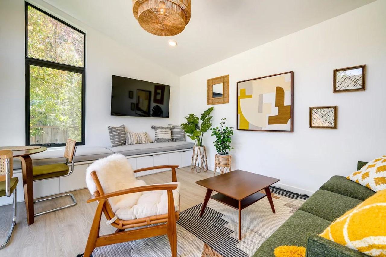 510 Iris St #1307924P - Photo 3 of 24