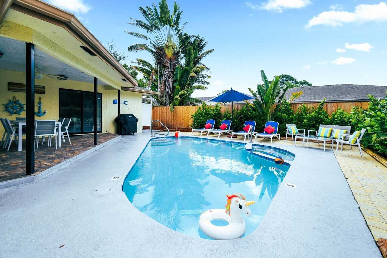 9130 East Highland Pines Boulevard - Photo 6 of 47