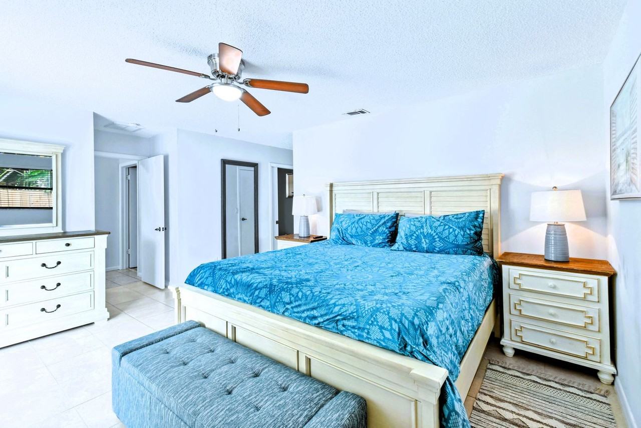 9130 East Highland Pines Boulevard - Photo 7 of 47