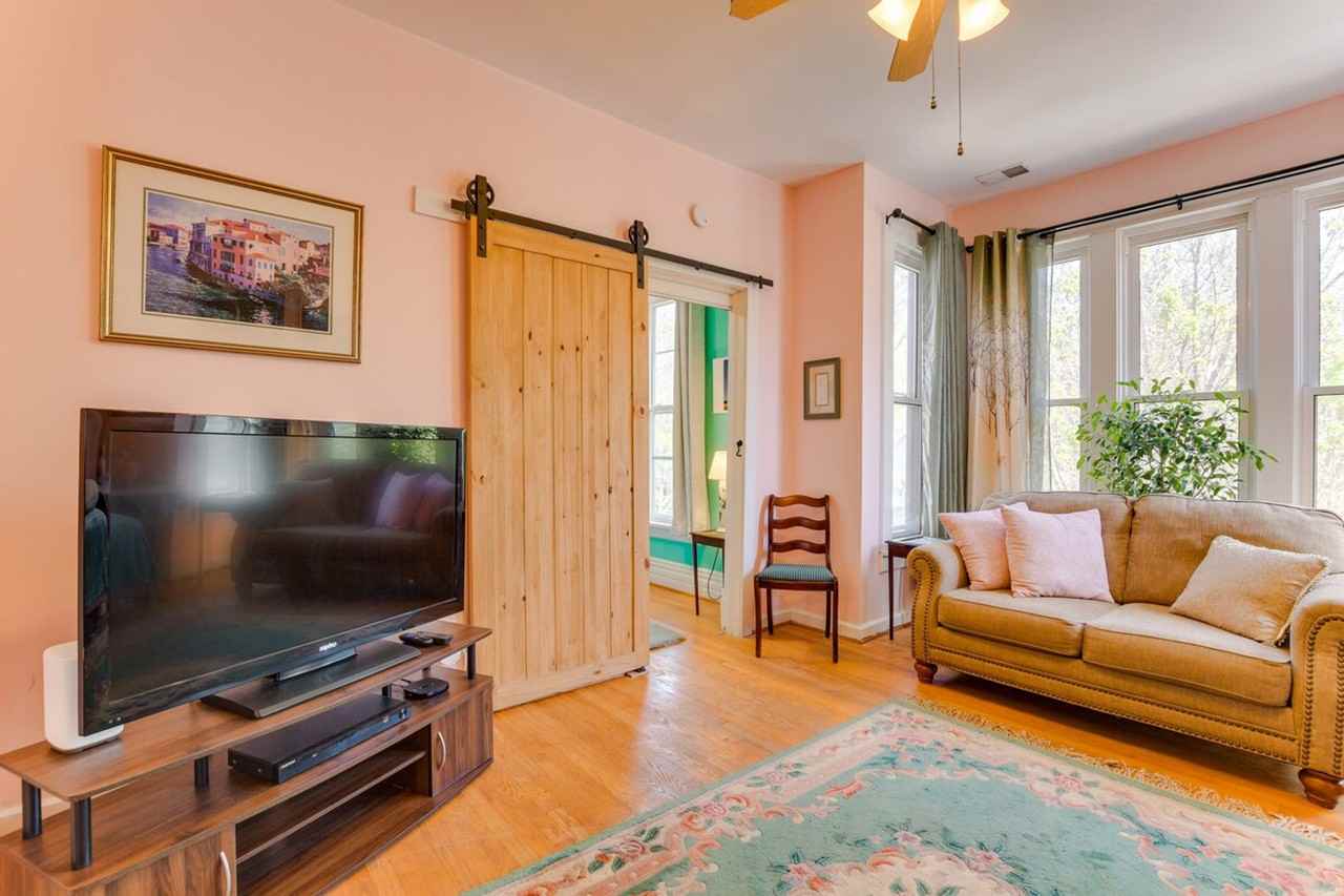 1810 N Albany Ave #1306608P - Photo 3 of 32