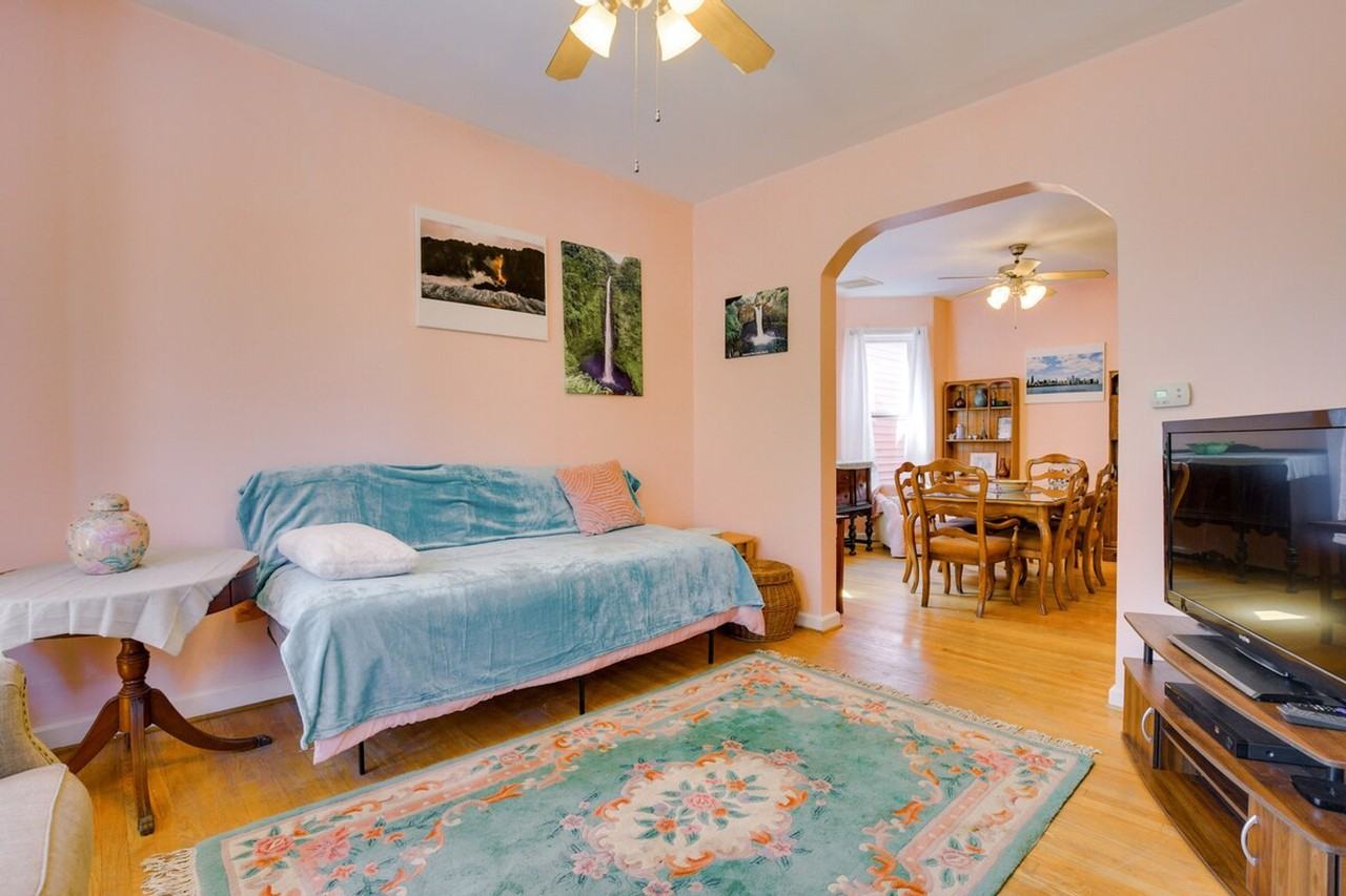 1810 N Albany Ave #1306608P - Photo 5 of 32