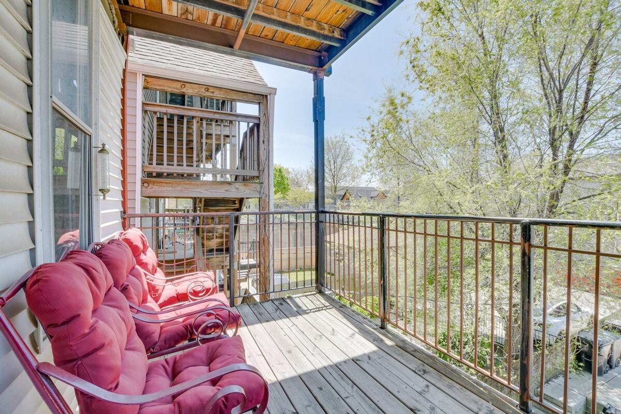 1810 N Albany Ave #1306608P - Photo 6 of 32