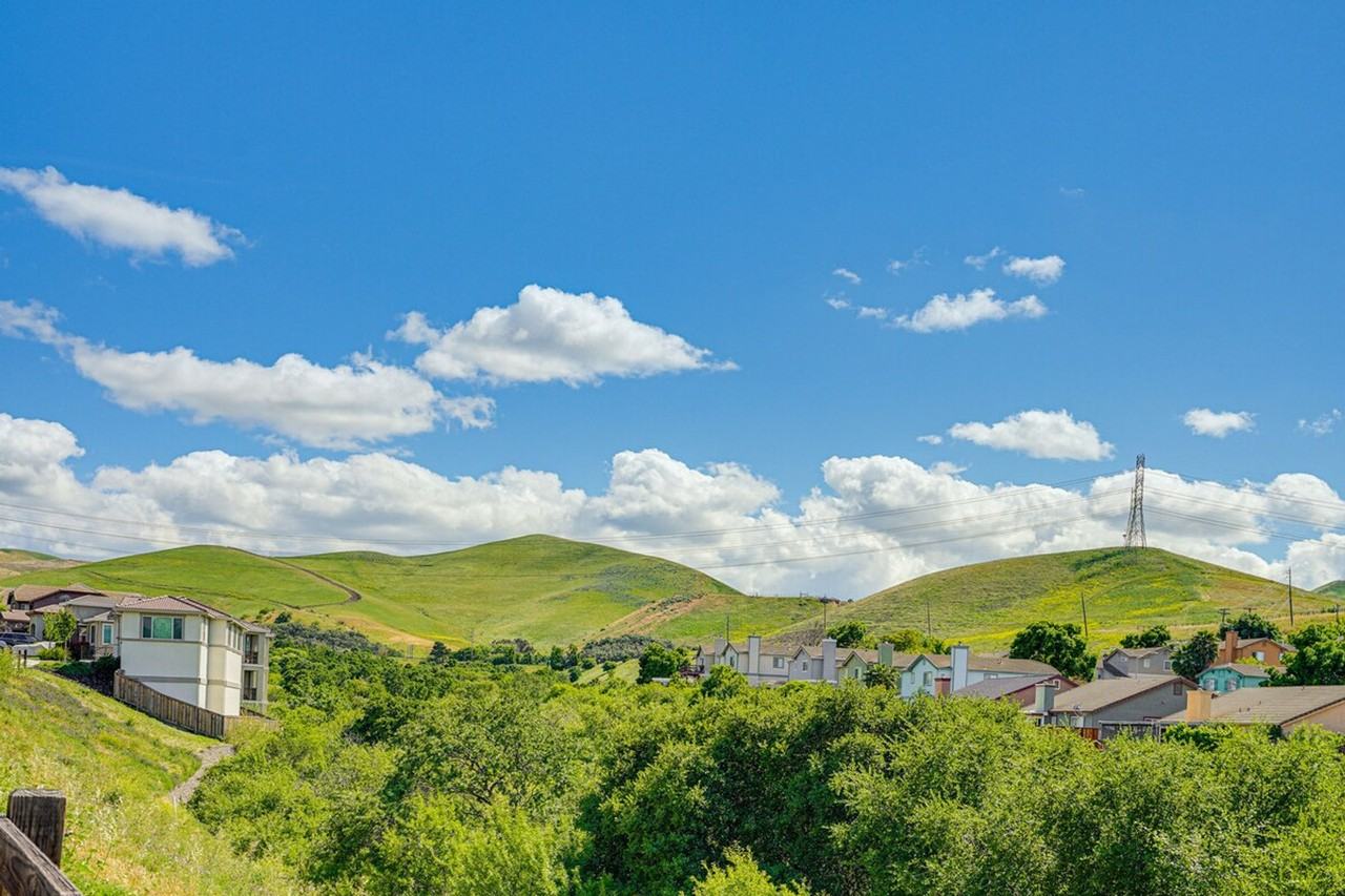 140 Lawlor Ct #1307443P - Photo 5 of 32