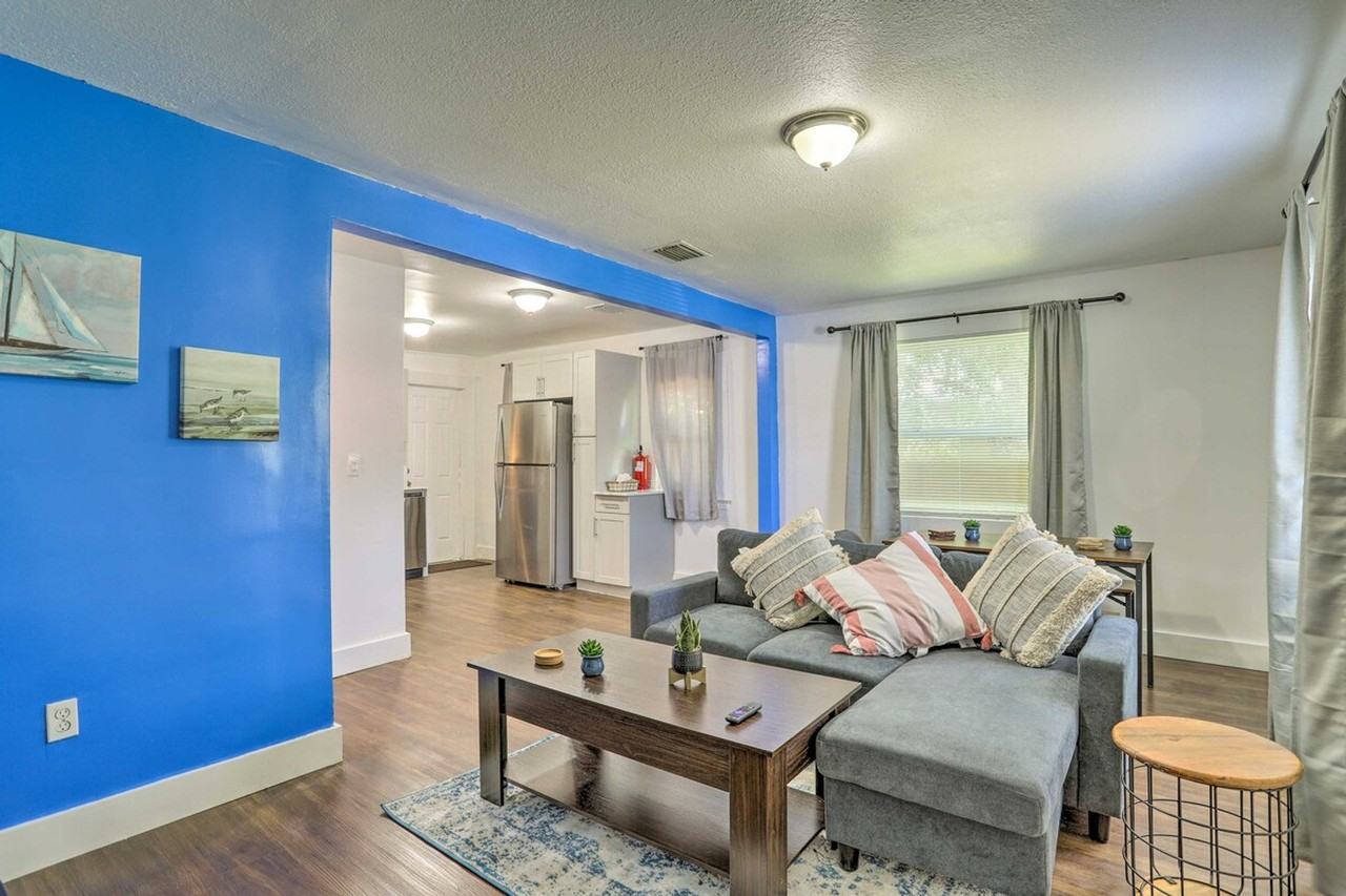 1920 Nw 47th St #1306952P - Photo 2 of 24