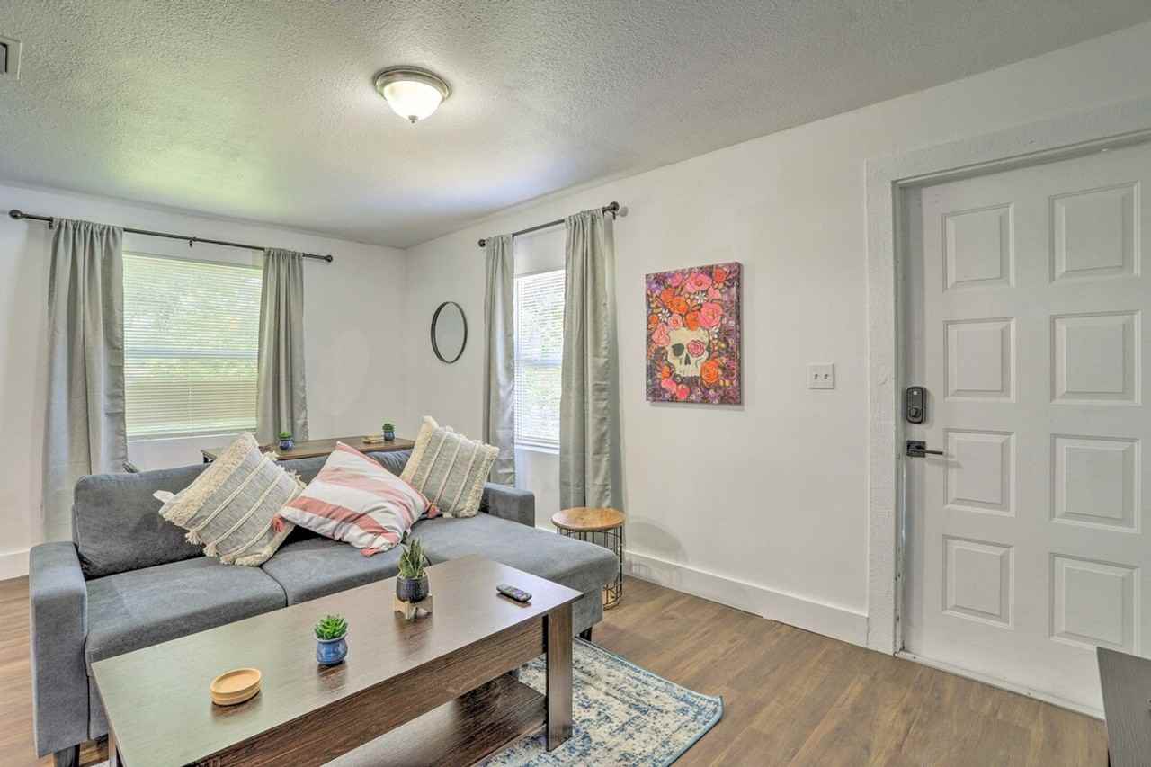 1920 Nw 47th St #1306952P - Photo 3 of 24