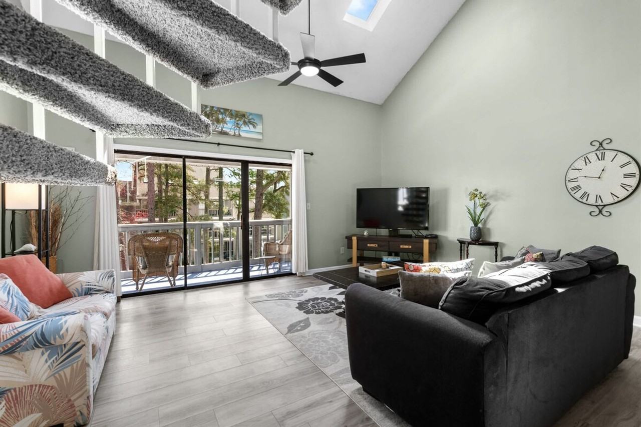 1890E Auburn Lane - Photo 5 of 44