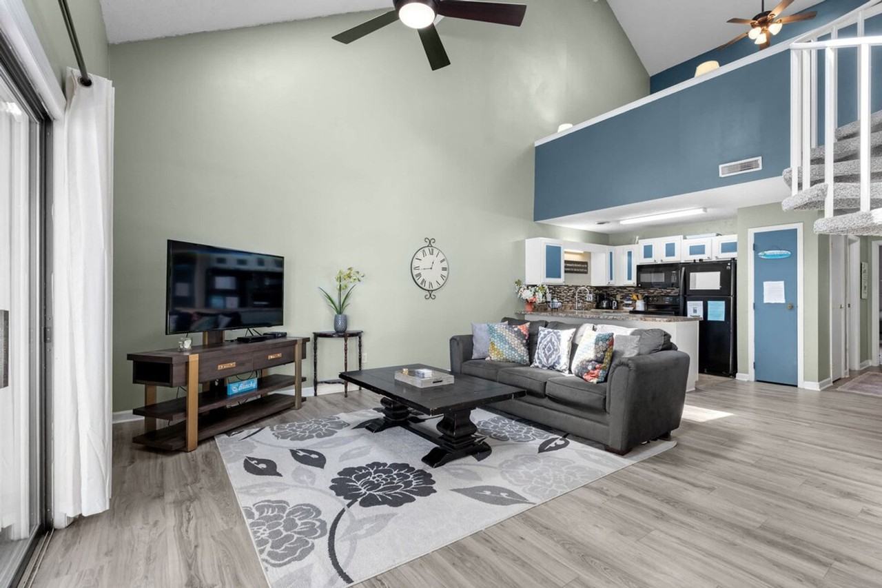 1890E Auburn Lane - Photo 6 of 44