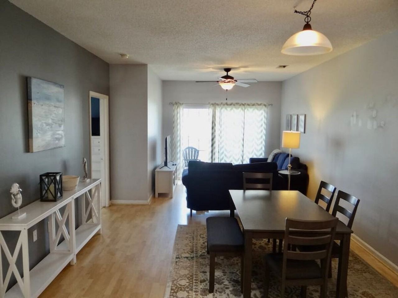 2020 Cross Gate Blvd #1329045P - Photo 5 of 34