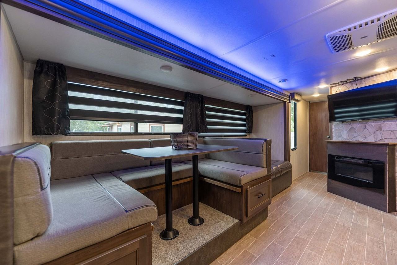 1905 W Saint Louis St #1324836P - Photo 2 of 32