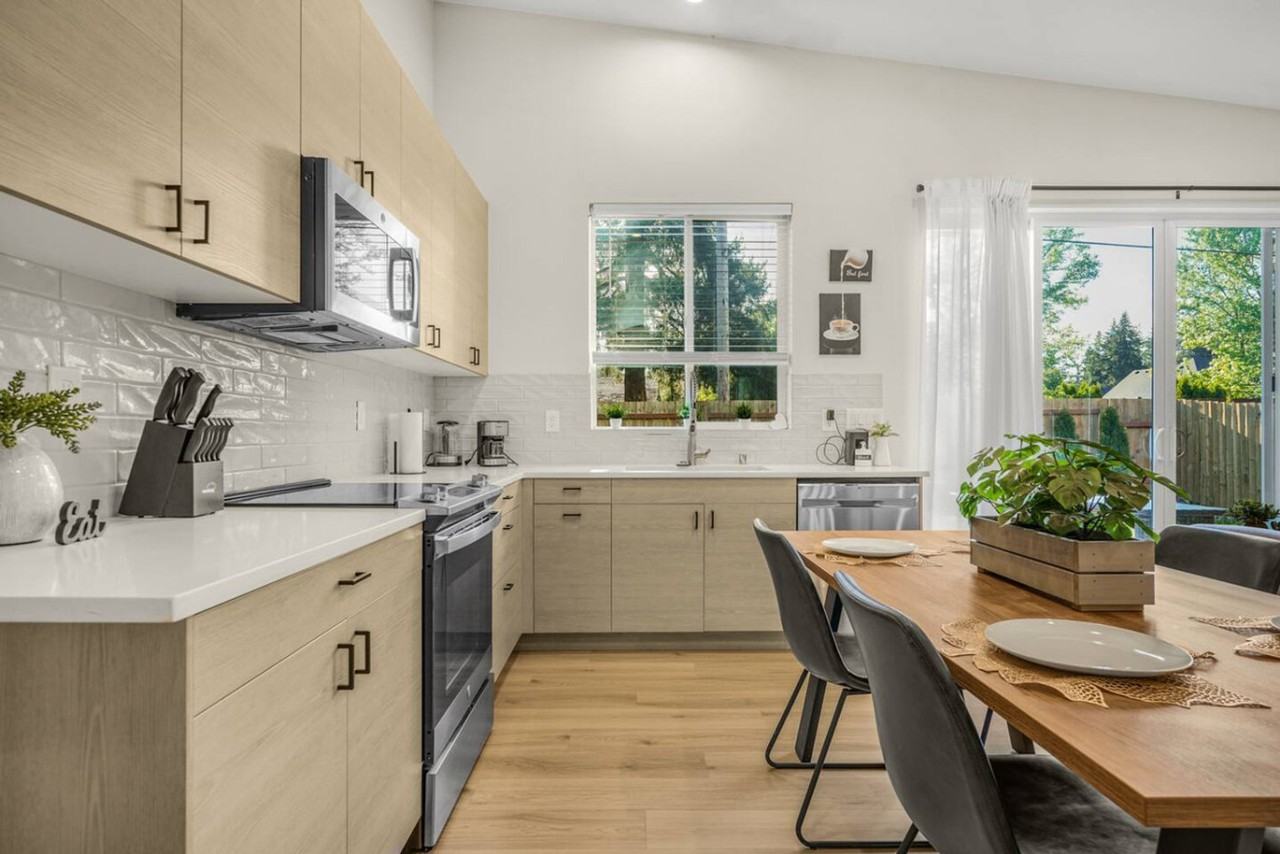 15206 Northeast 96th Street #1334333P - Photo 5 of 36