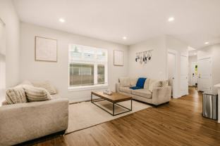 3213 Grand Blvd - Photo 1 of 1