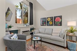 featured image of 243 S Gregg Ave